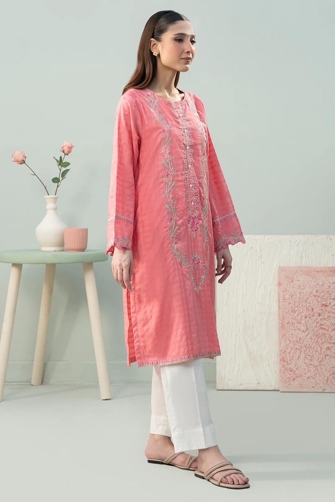 Embroidered Kurta - 2527 - Image 6