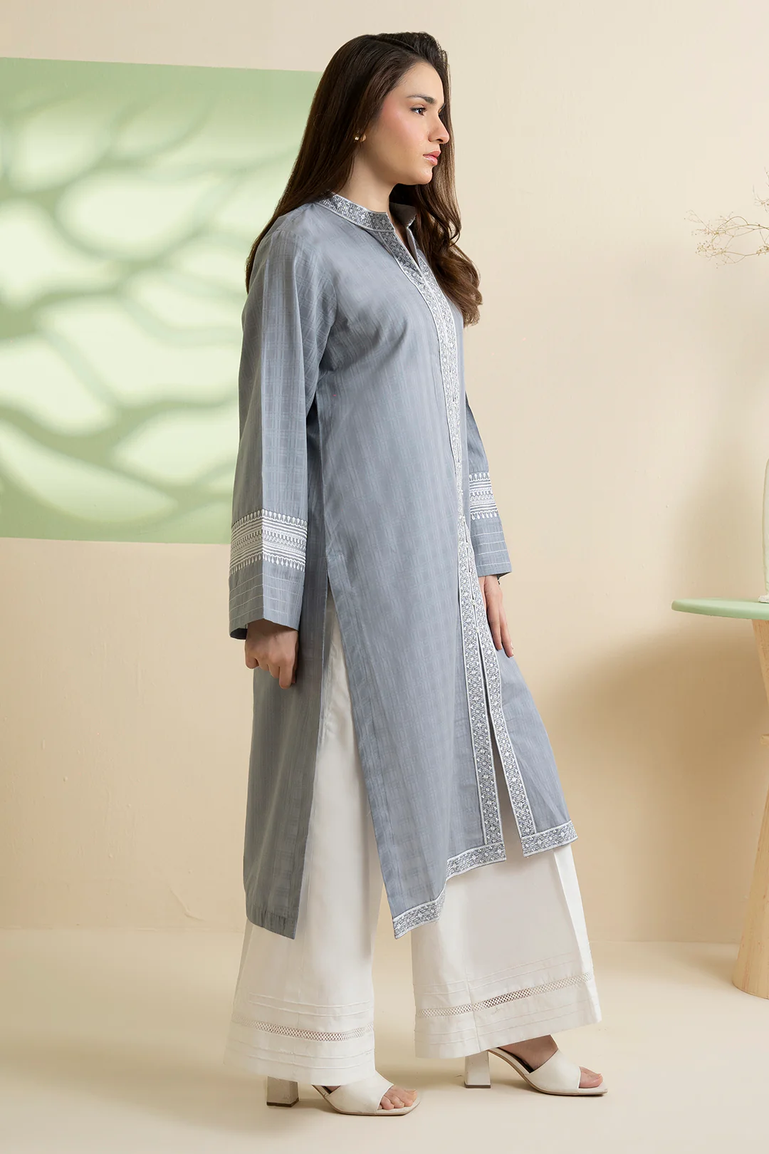 Embroidered Kurta - 2547 - Image 6