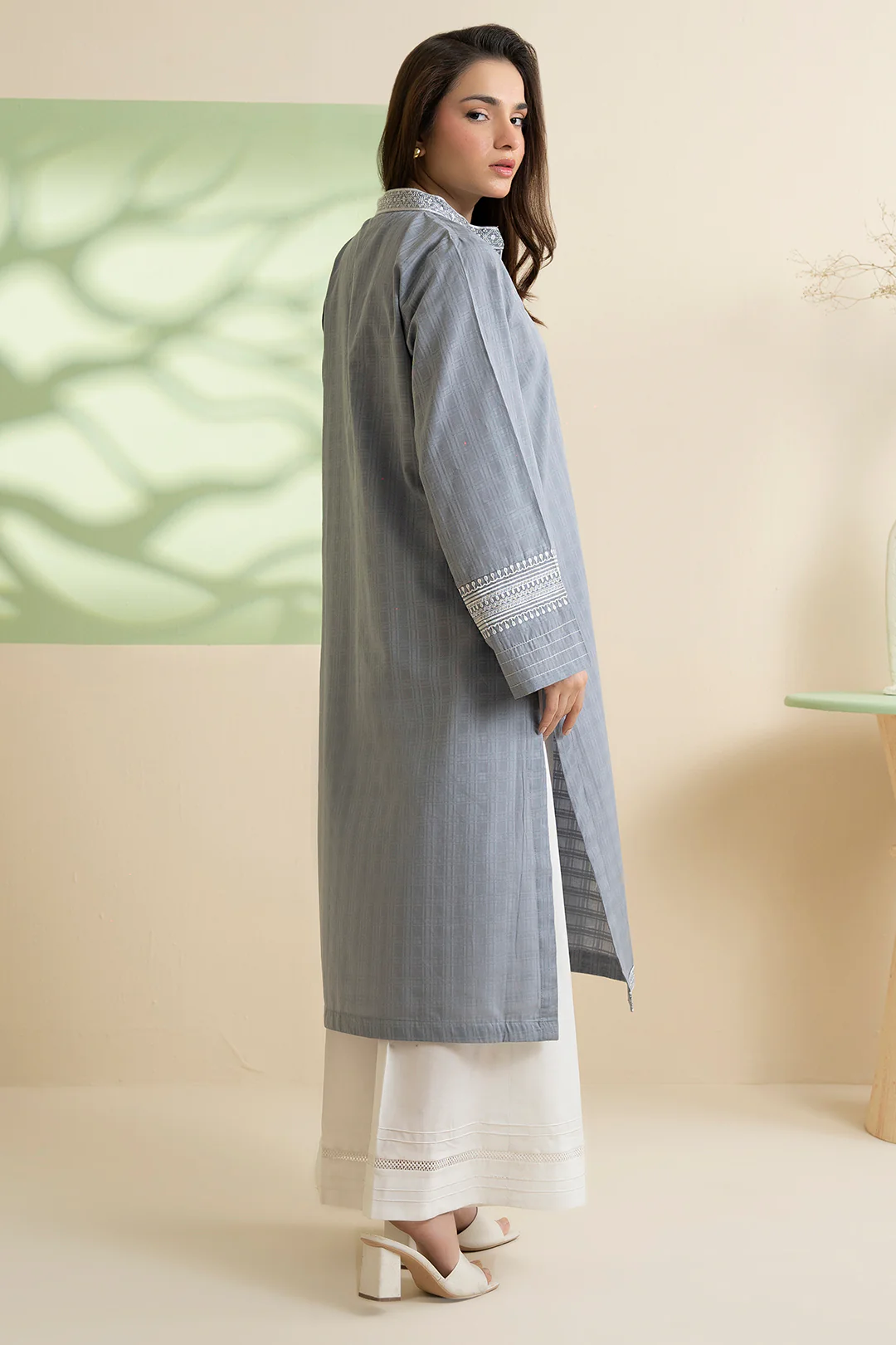 Embroidered Kurta - 2547 - Image 8