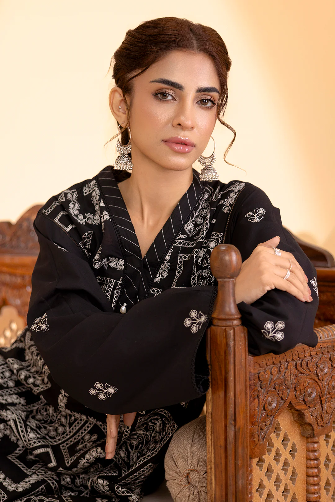 Embroidered Kurta - 2551 - Image 3
