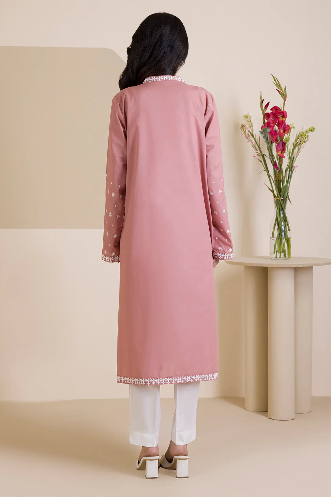 Embroidered Kurta - 2591 - Image 9