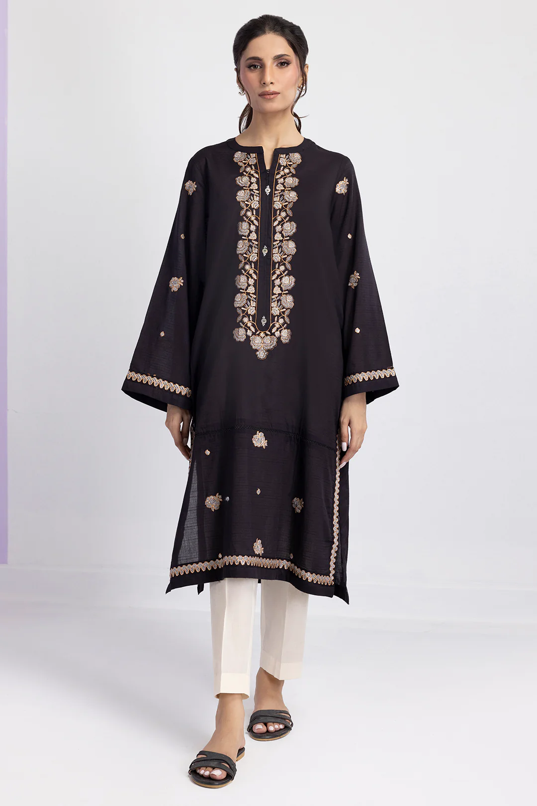 Embroidered Kurta - 2622 - Image 4