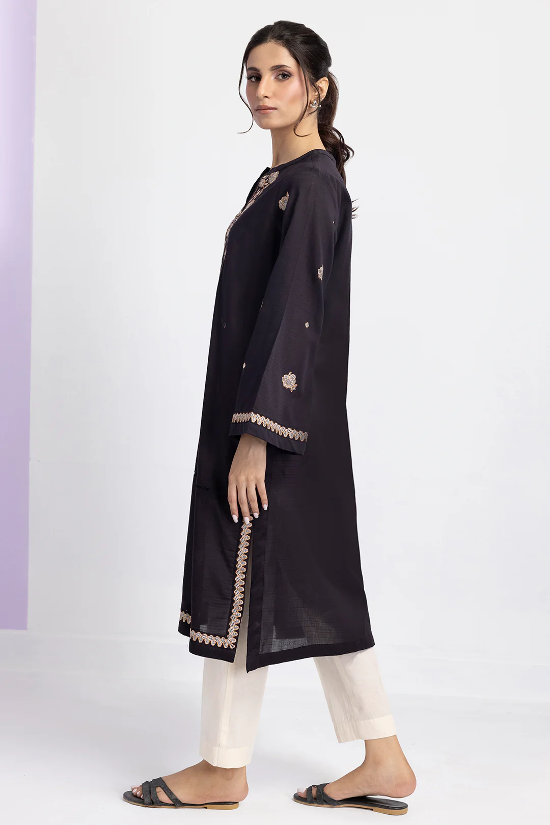Embroidered Kurta - 2622 - Image 6