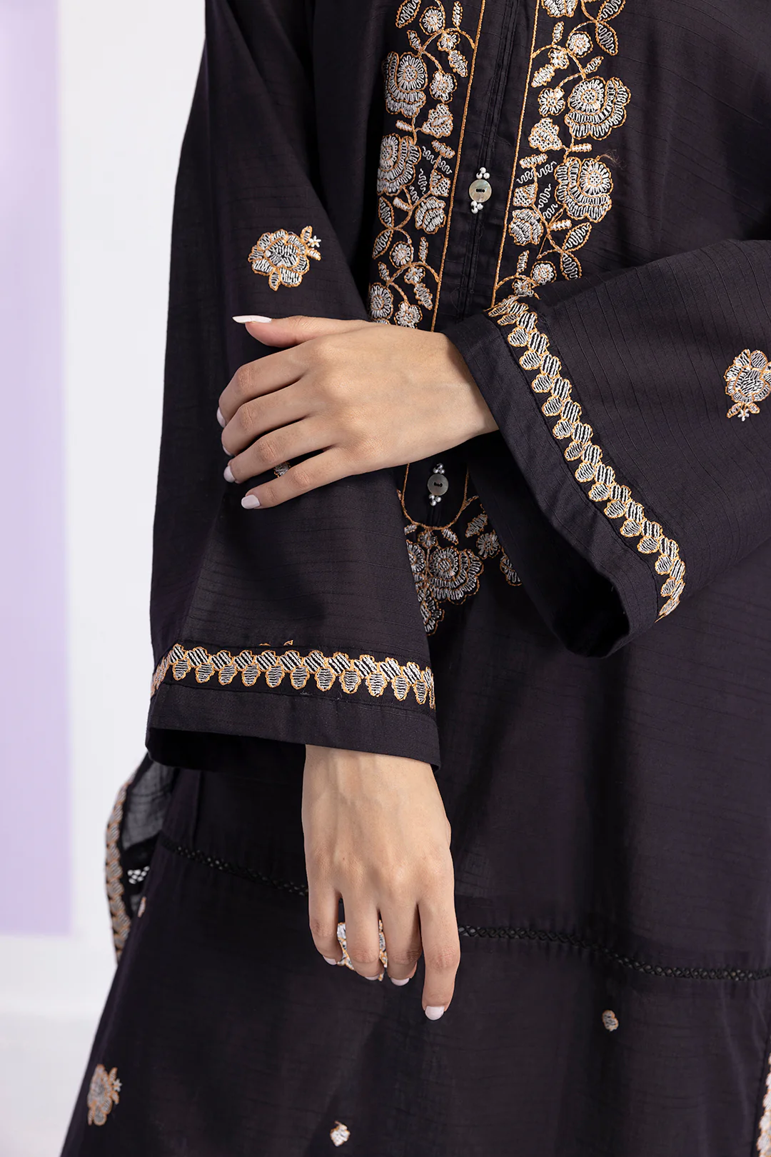 Embroidered Kurta - 2622 - Image 7