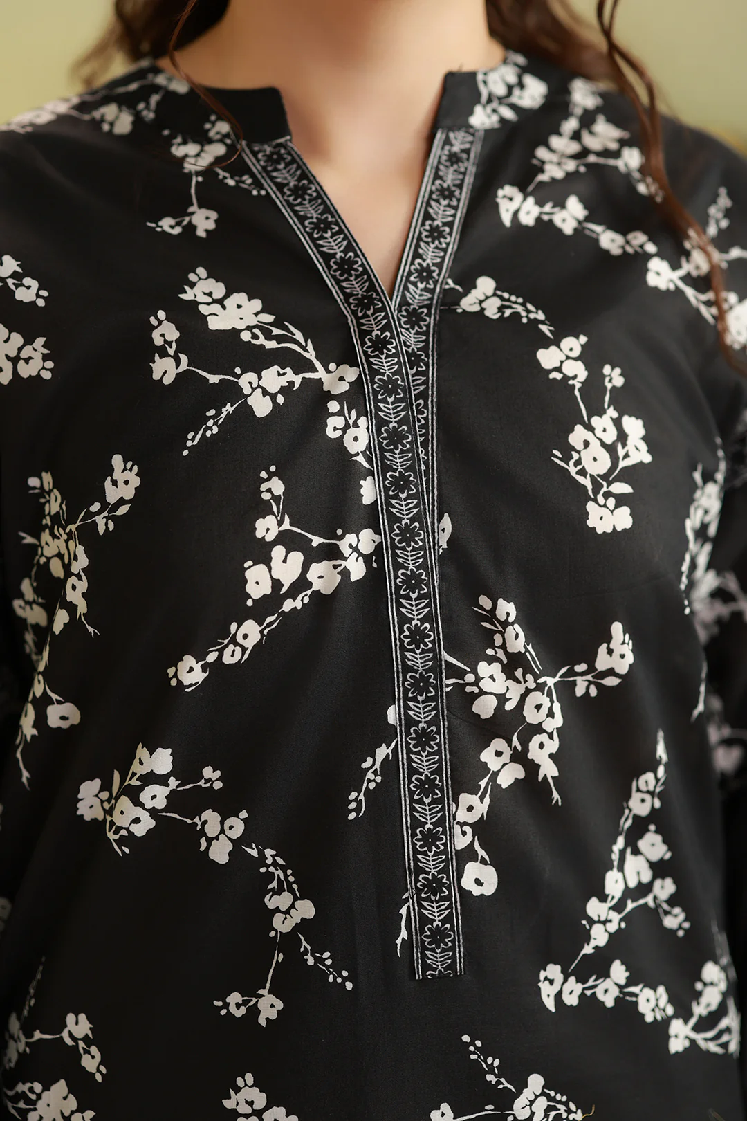 Kurta - 2002 - Image 3