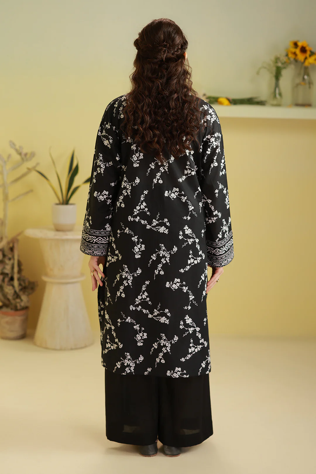 Kurta - 2002 - Image 7