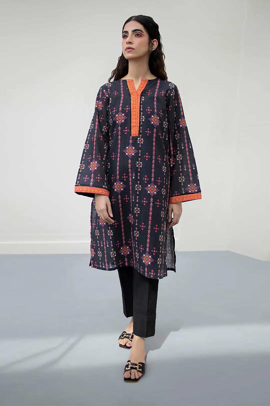 Kurta - 1374 - Image 3