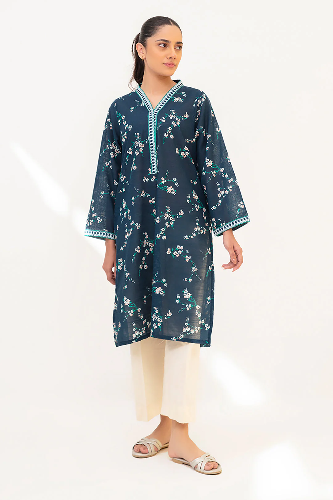 Kurta - 1422 - Image 3