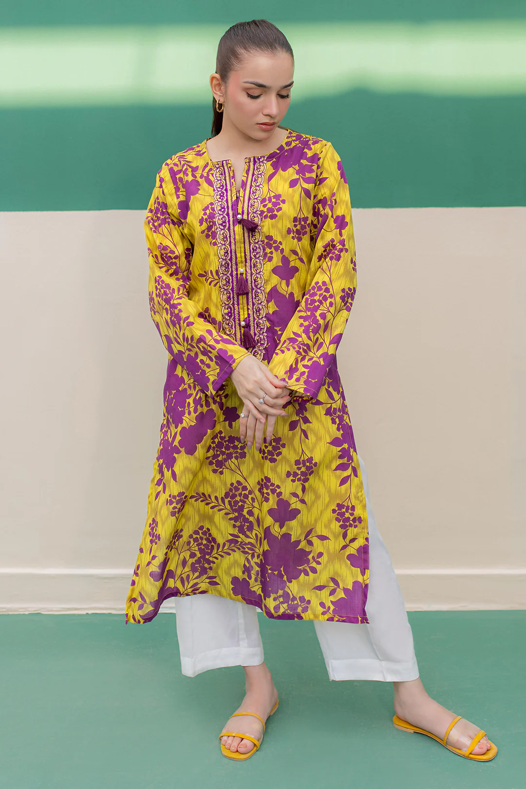 Embroidered Kurta - 2916 - Image 2