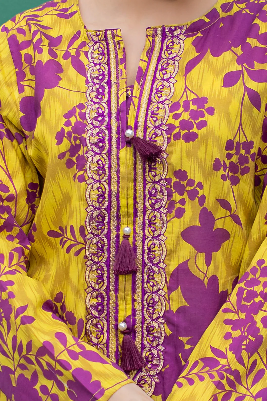 Embroidered Kurta - 2916 - Image 4