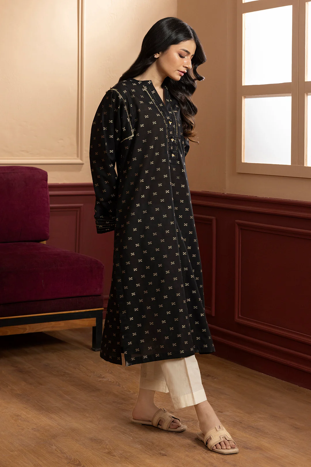 Embroidered Kurta - 2516 - Image 6