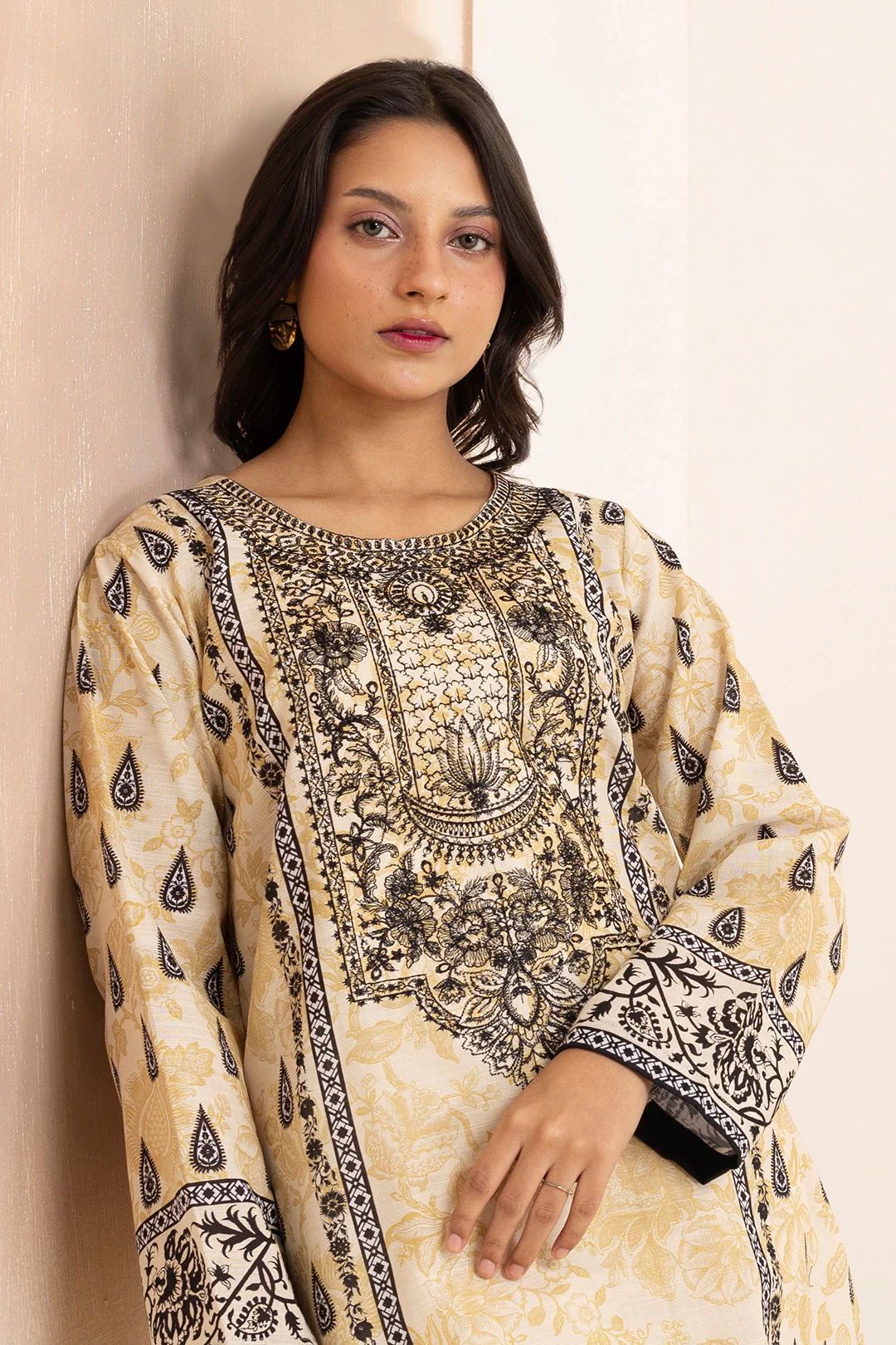 Embroidered Kurta - 2733 - Image 4