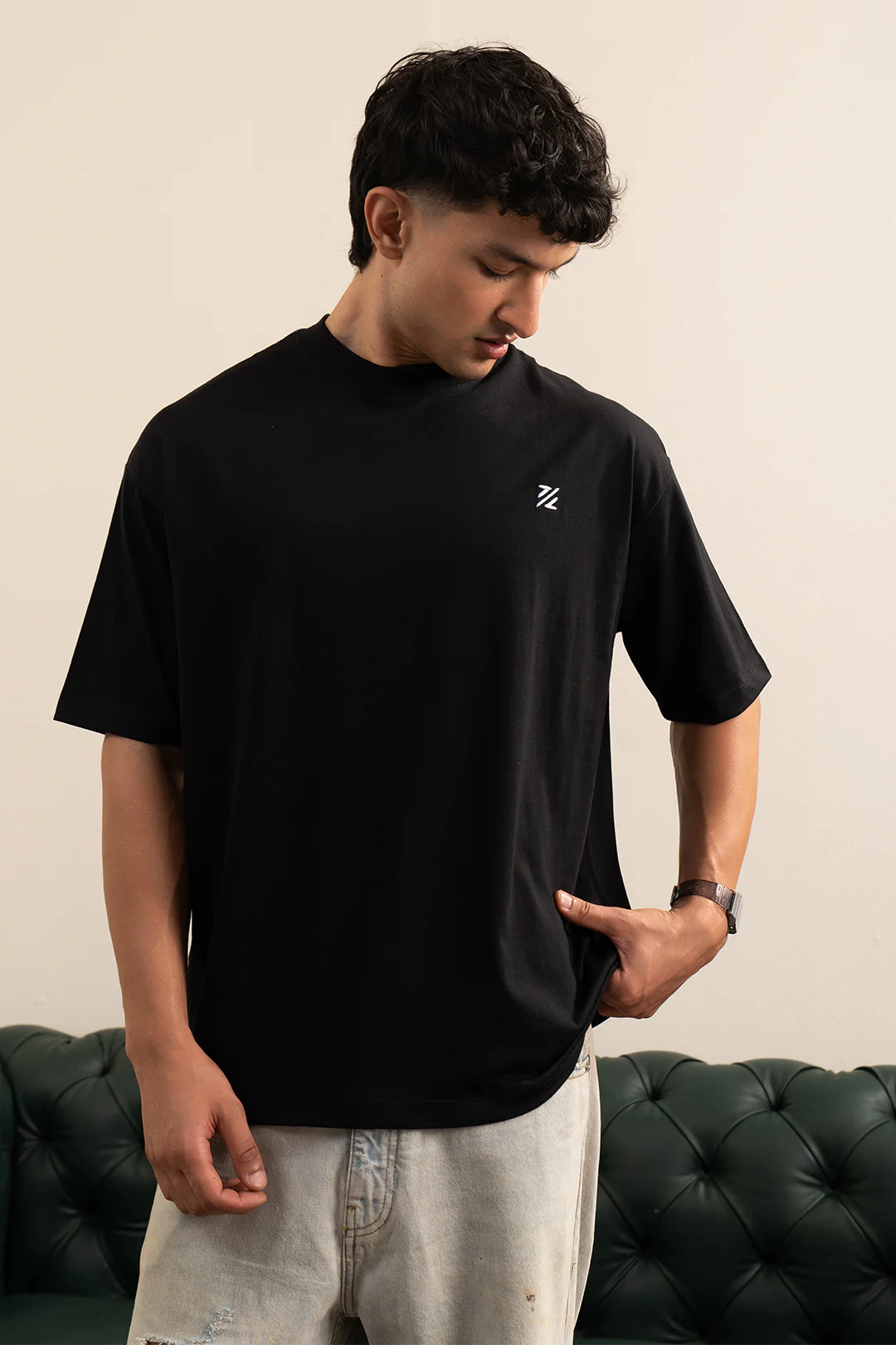 Oversized Graphic T-Shirt - D030 - Image 6