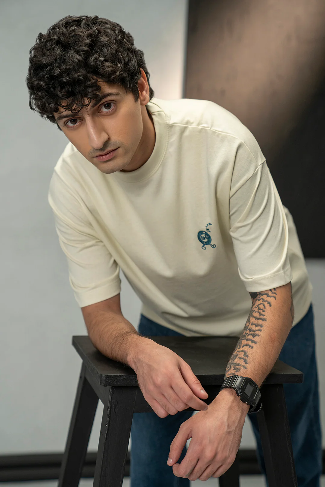Oversized Graphic T-Shirt - D037 - Image 2