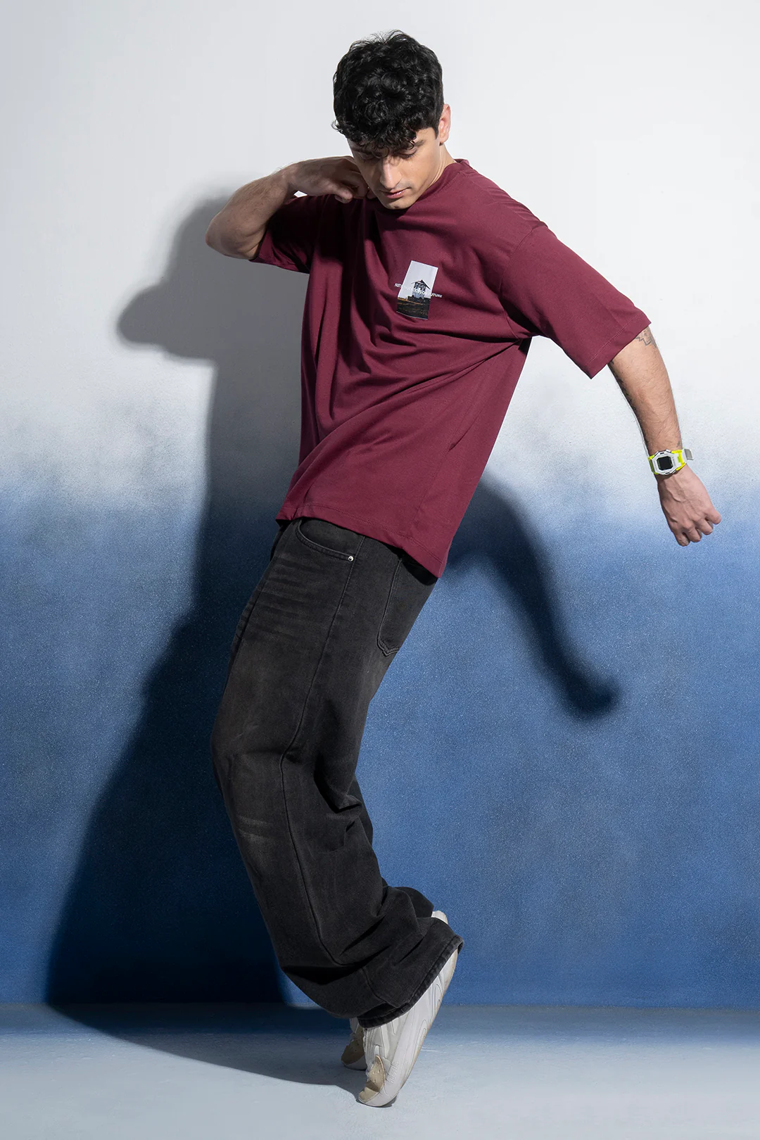 Oversized Graphic T-Shirt - D039 - Image 6