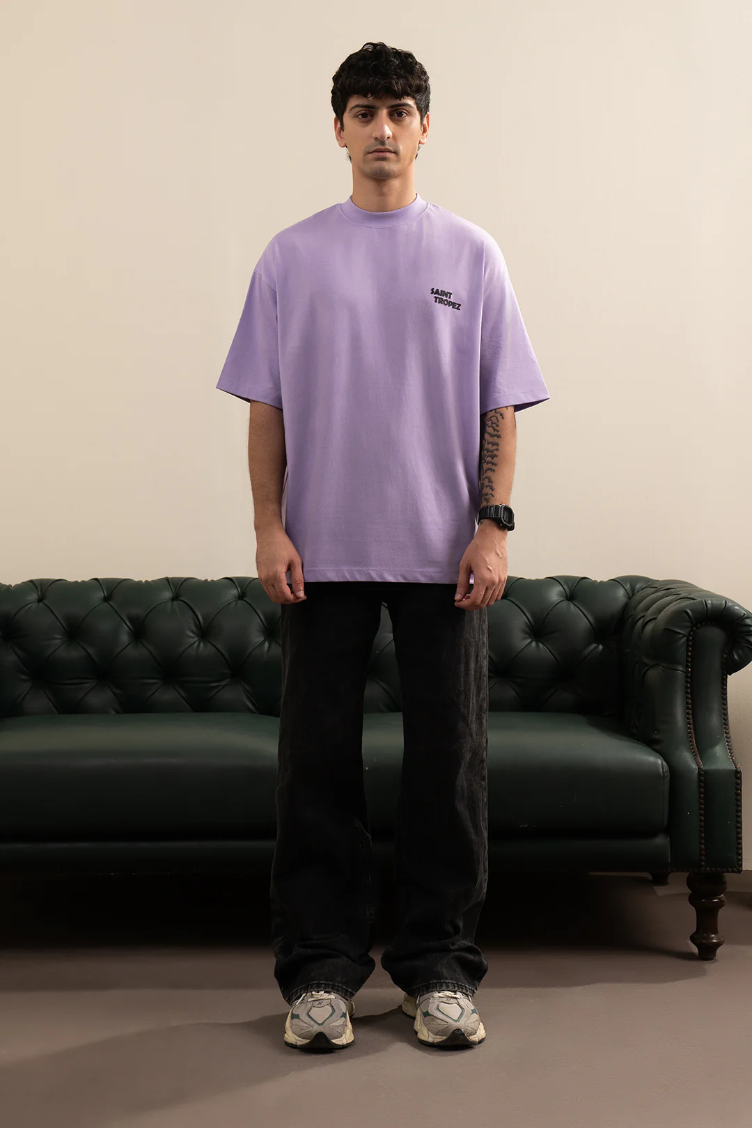 Oversized Graphic T-Shirt - D045 - Image 3