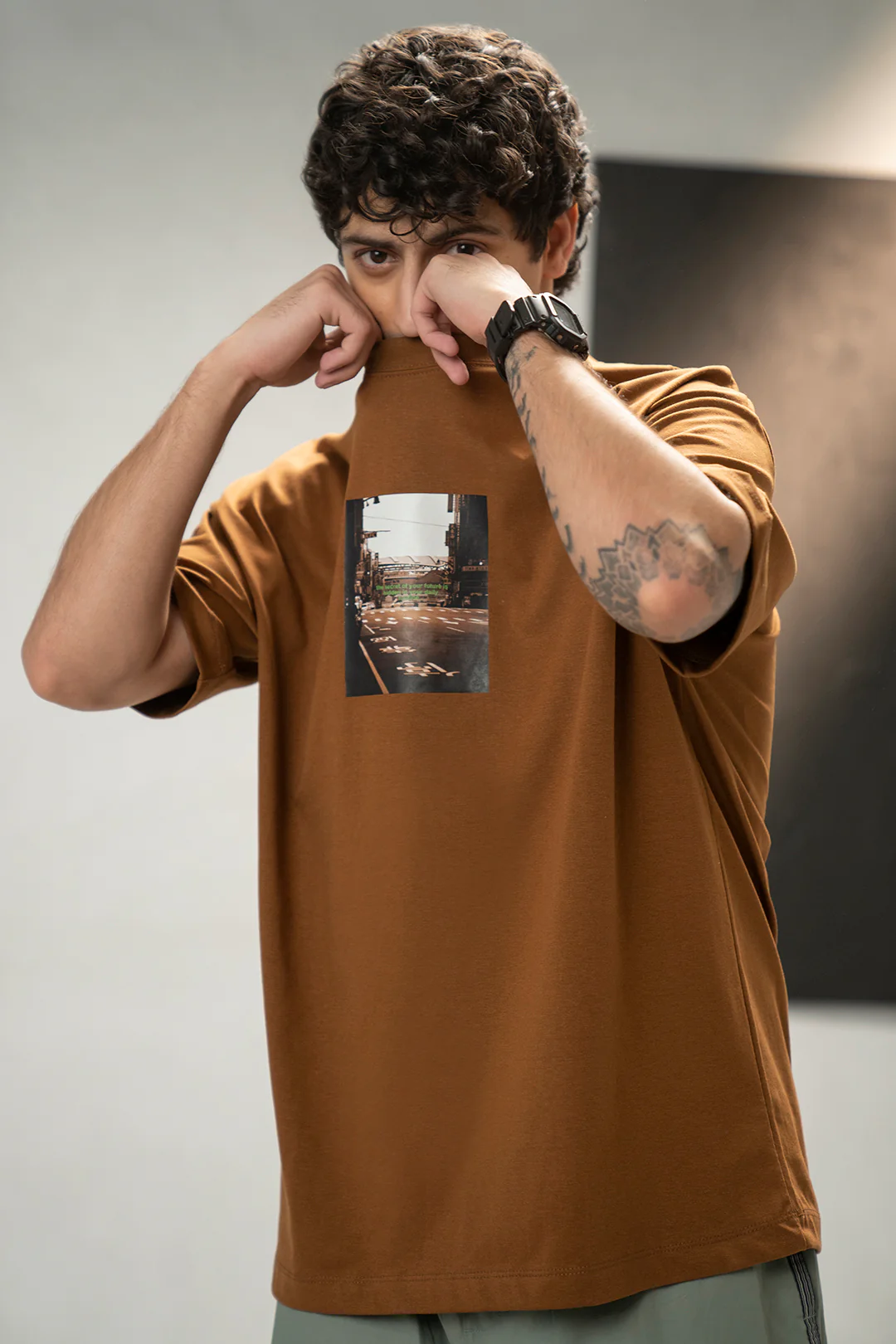 Oversized Graphic T-Shirt - D049 - Image 2