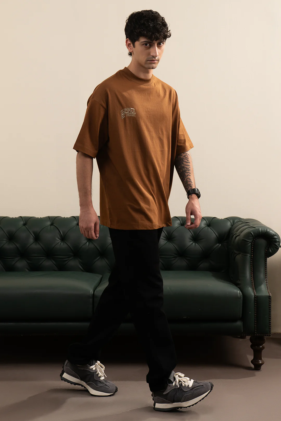 Oversized Graphic T-Shirt - D050 - Image 2