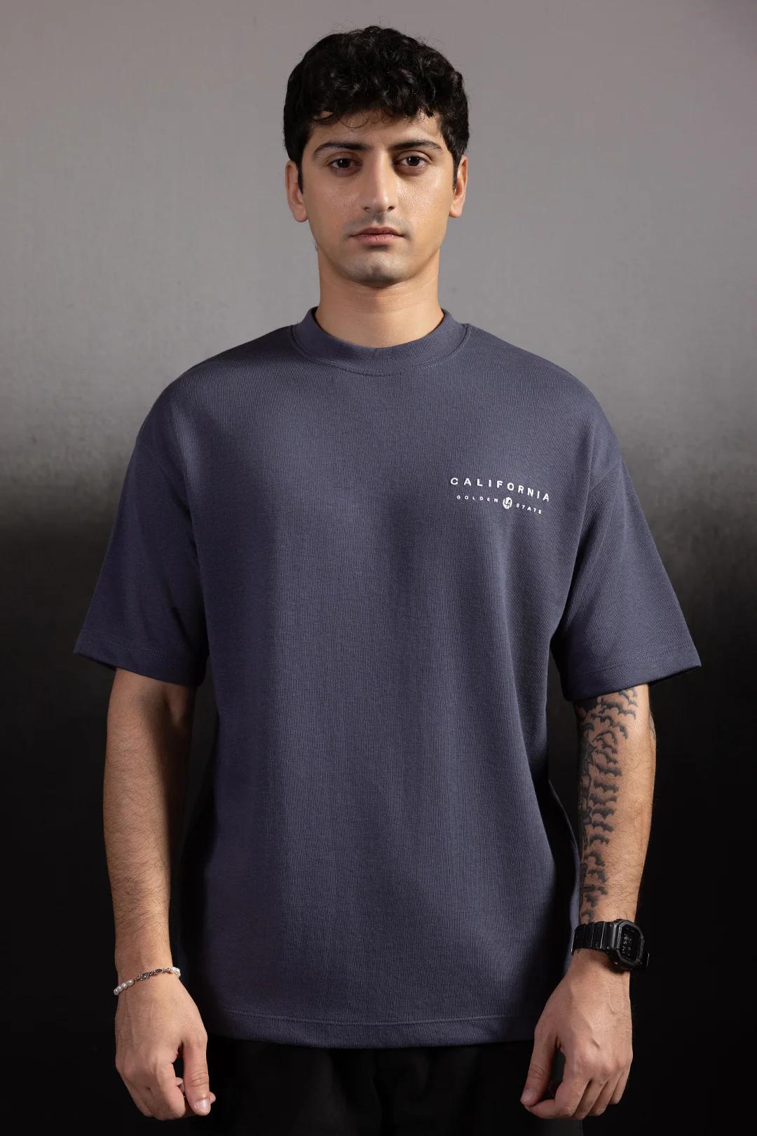 Oversized Graphic T-Shirt - D062 - Image 2