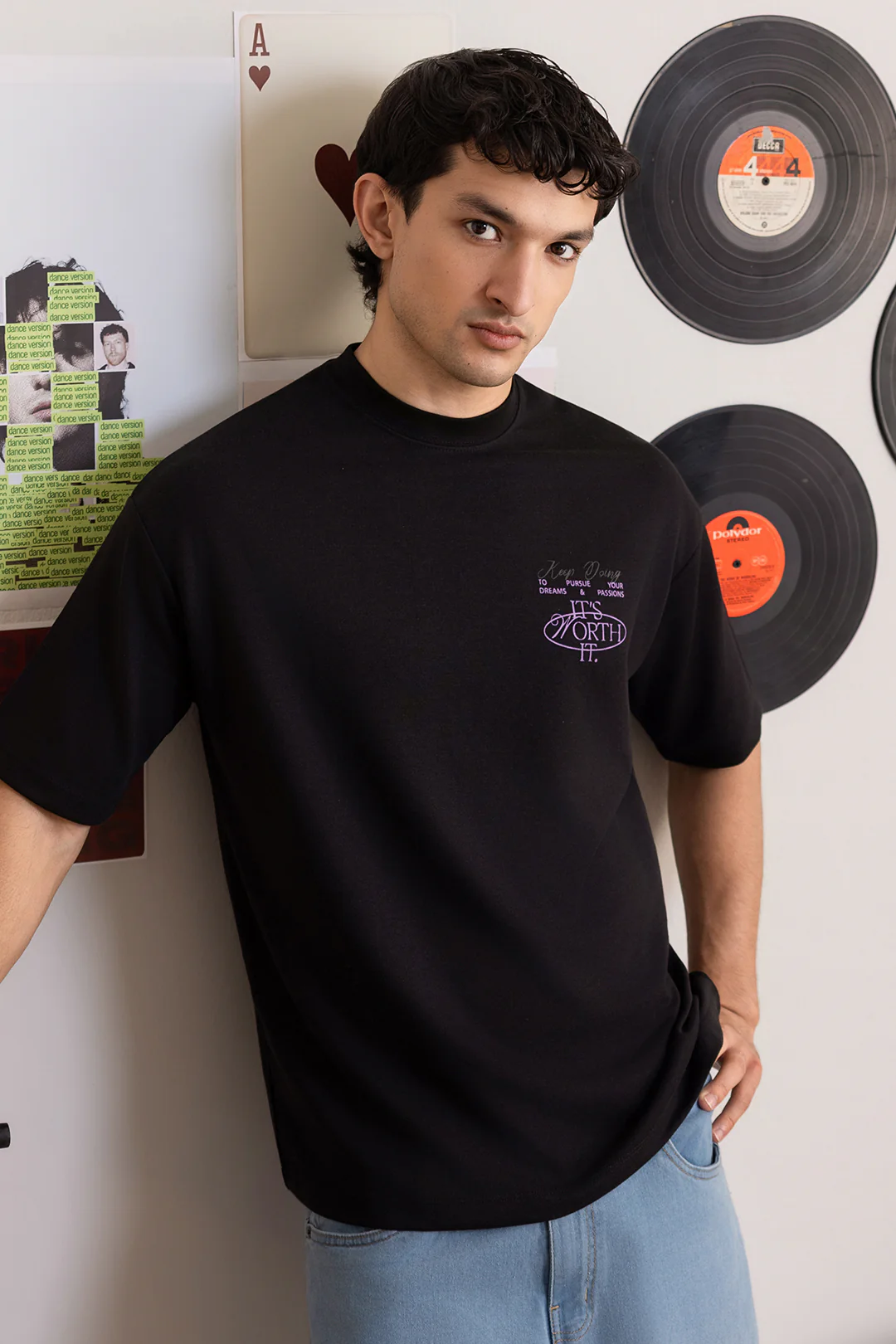 Oversized Graphic T-Shirt - D109 - Image 3