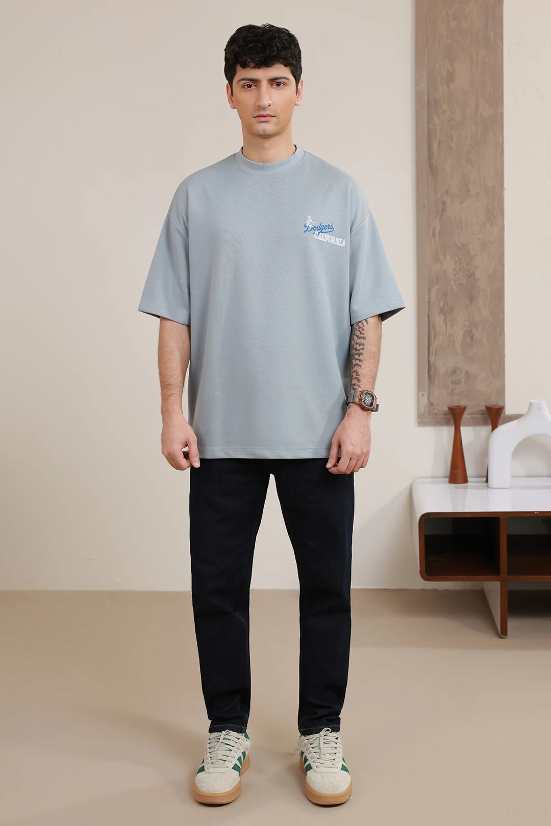 Oversized Graphic T-Shirt - D120 - Image 3