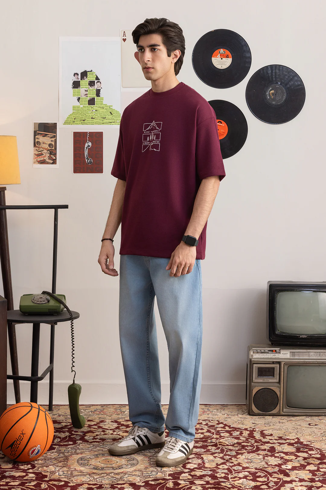 Oversized Graphic T-Shirt - D123 - Image 4
