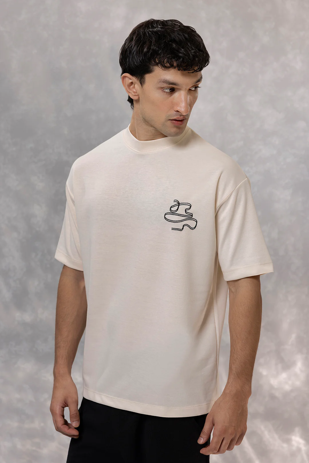 Oversized Graphic T-Shirt - D131 - Image 3