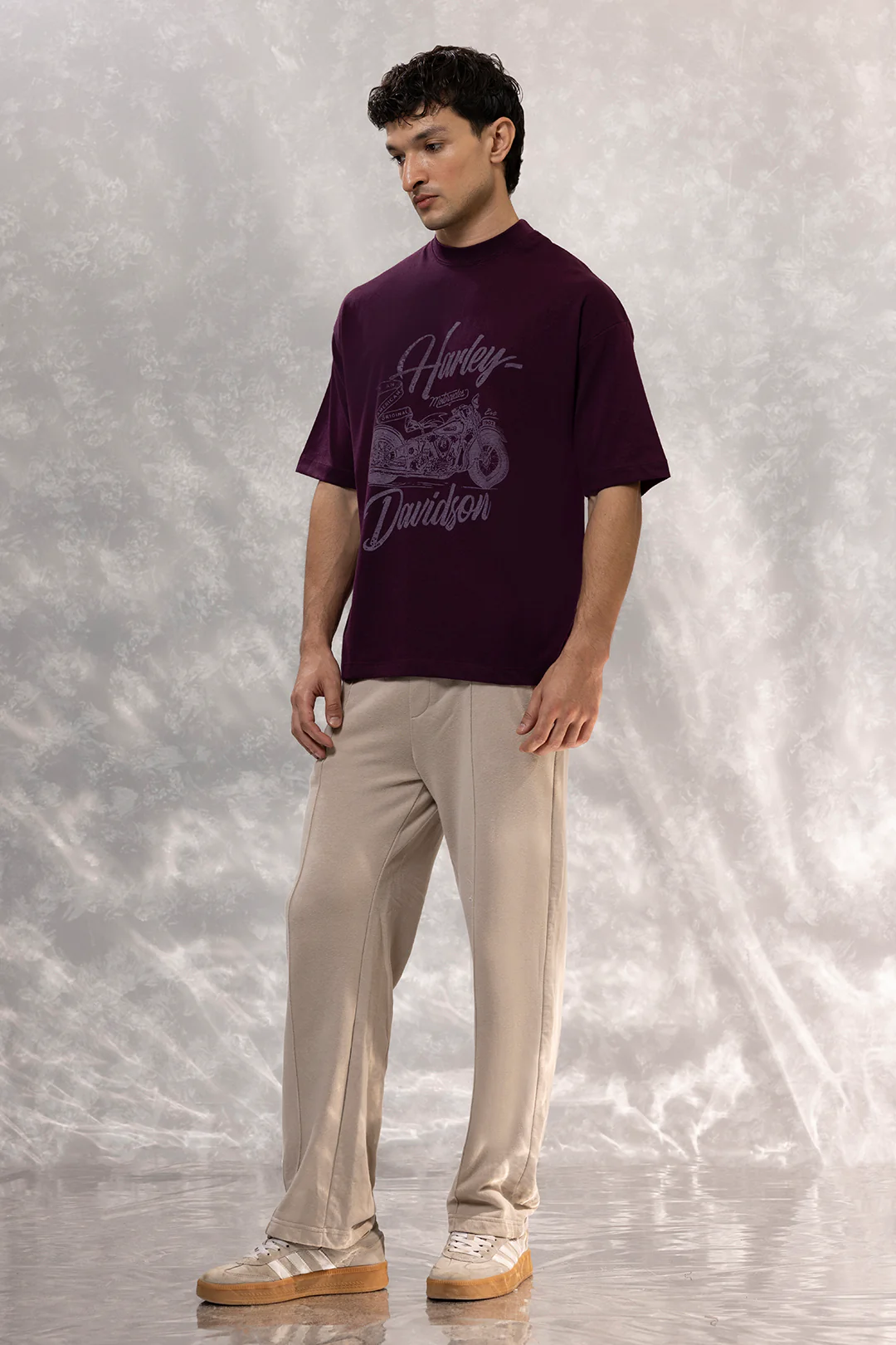 Oversized Graphic T-Shirt - D151 - Image 5