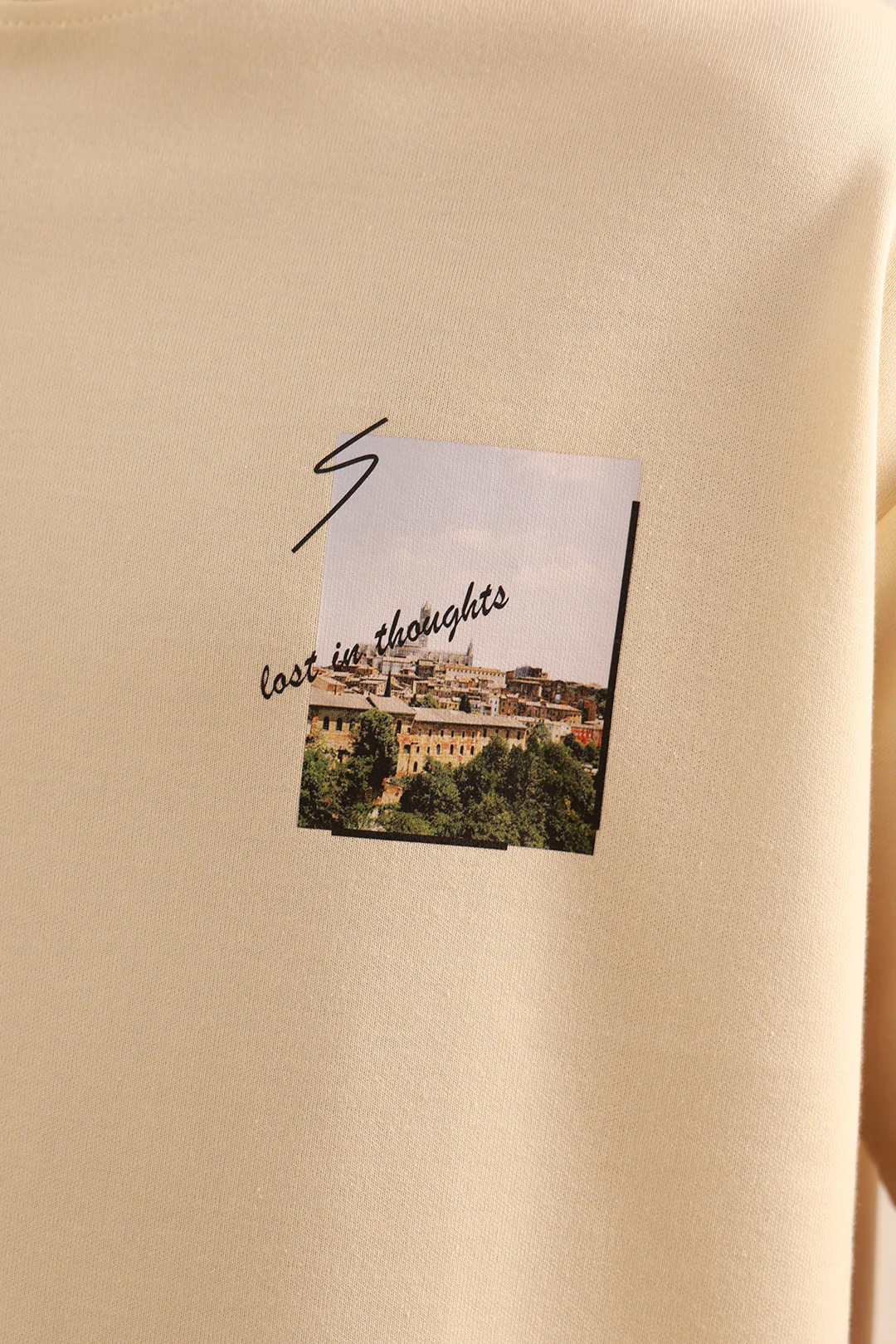 Oversized Graphic T-Shirt - 4006 - Image 4