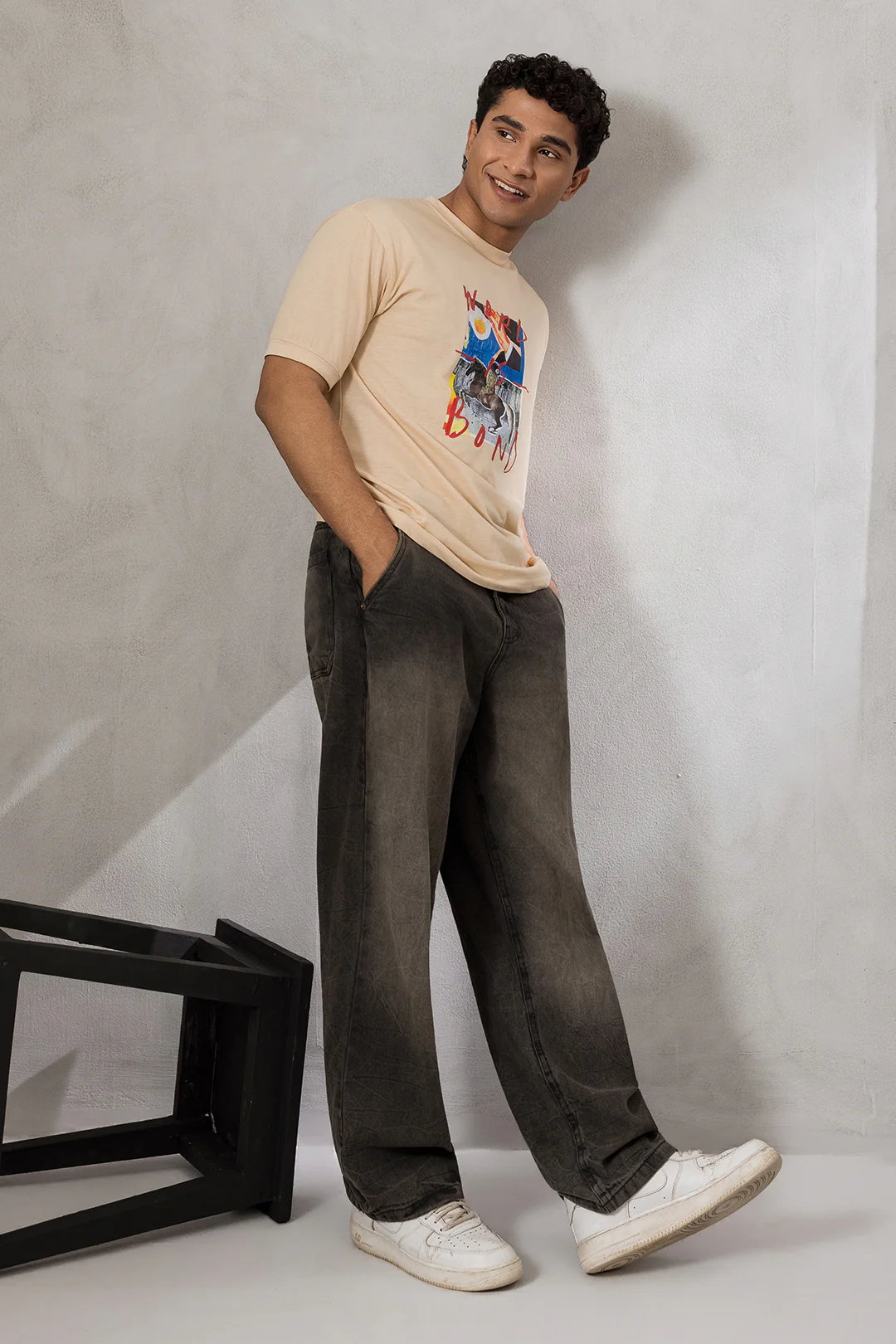 Relax Graphic T-Shirt - X040 - Image 4