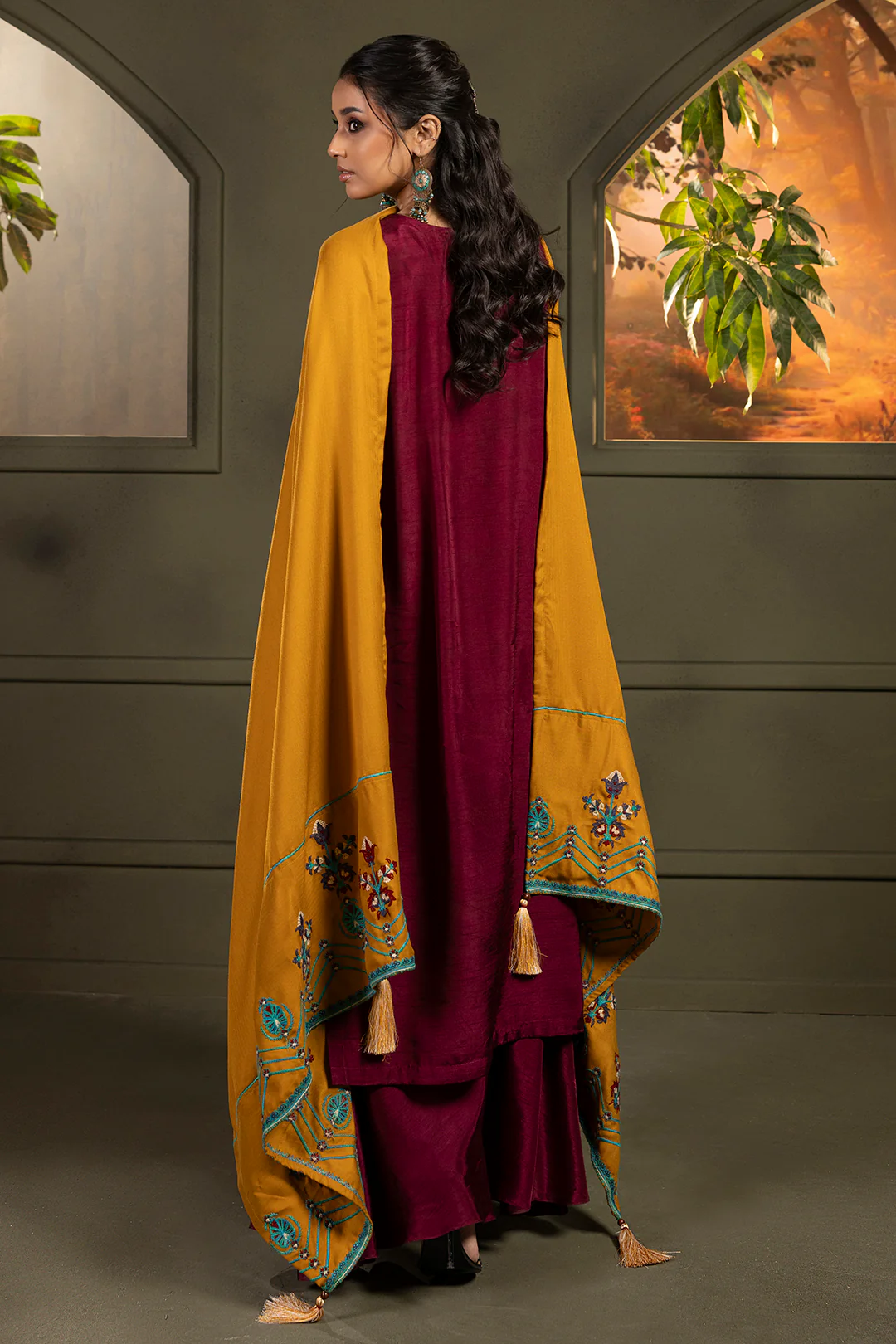Embroidered Shawl - 0015 - Image 12