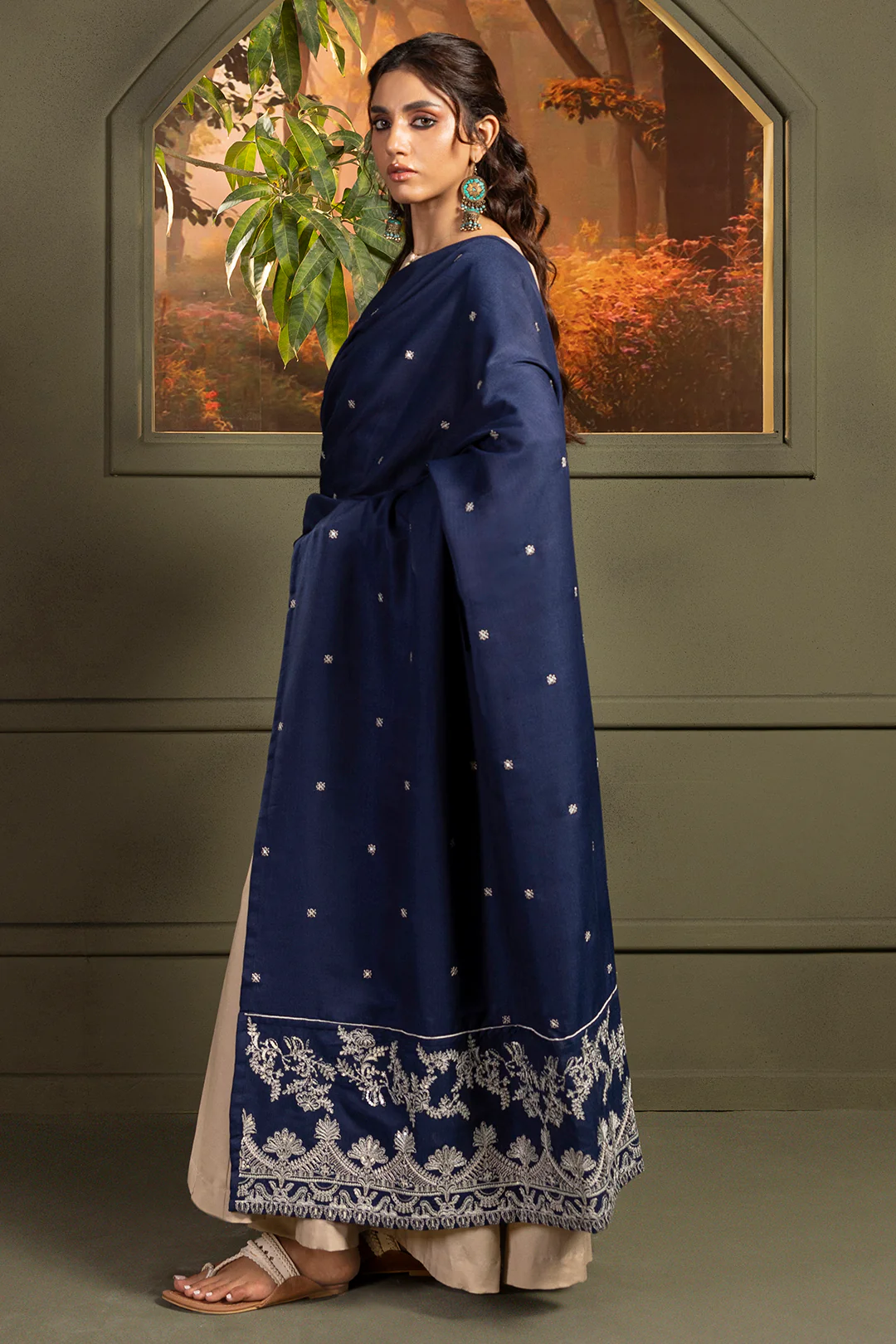 Embroidered Shawl - 0018