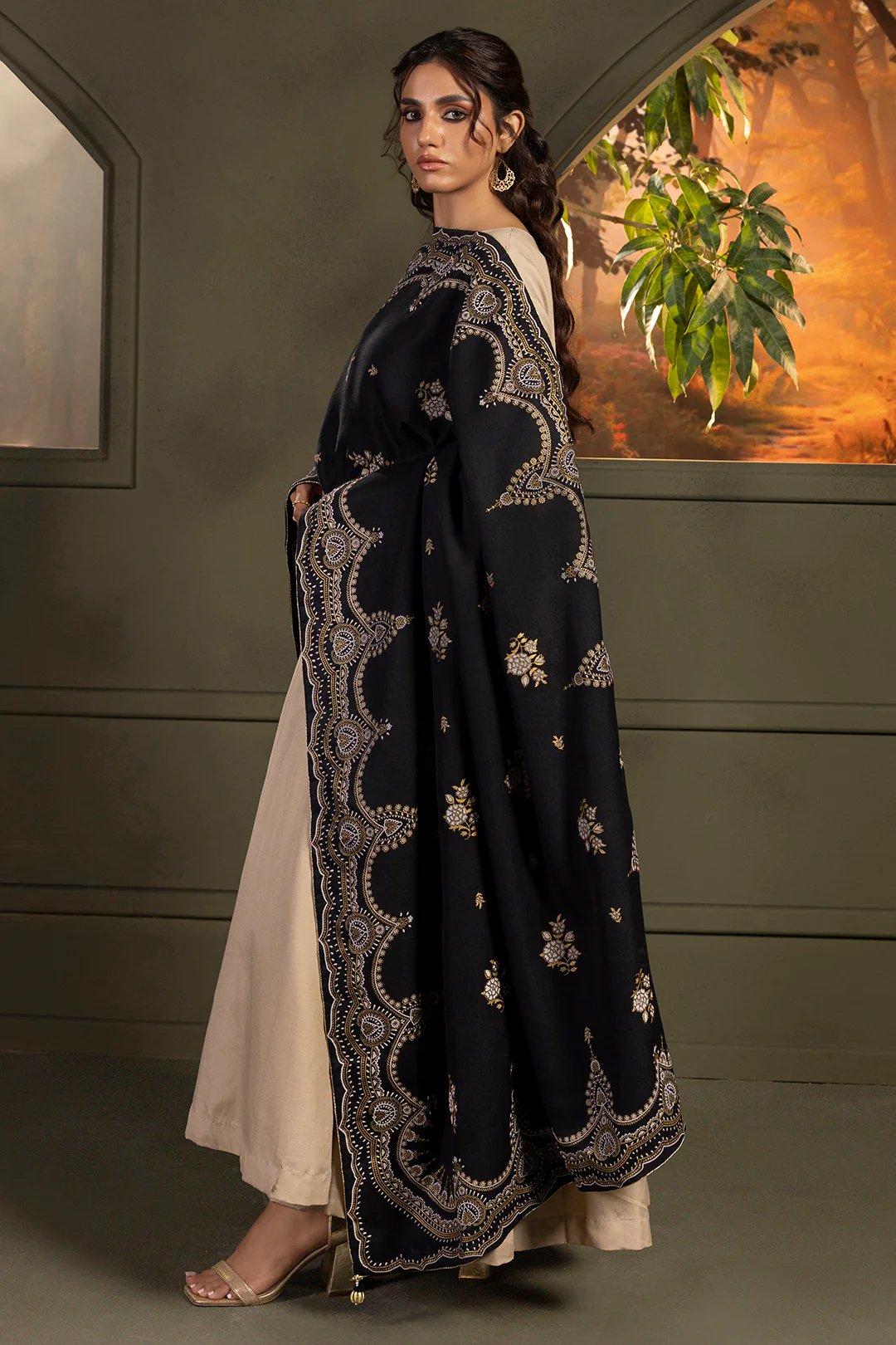 Shawl - 0024 - Image 10