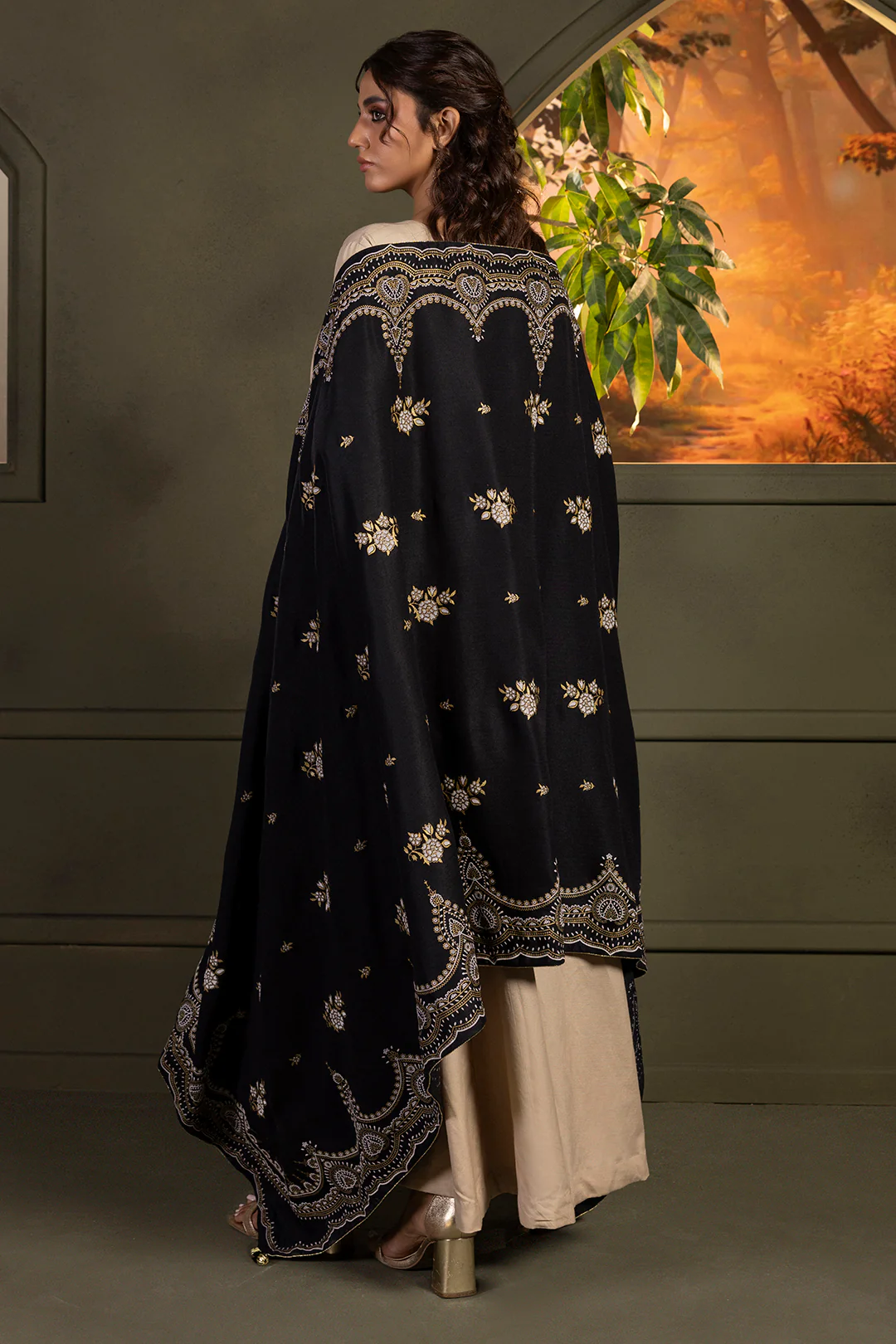 Shawl - 0024 - Image 13
