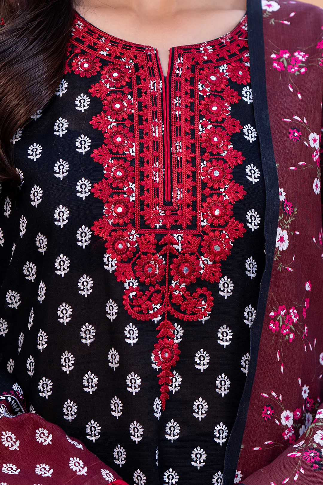 Embroidered Shirt Dupatta - 0505 - Image 4