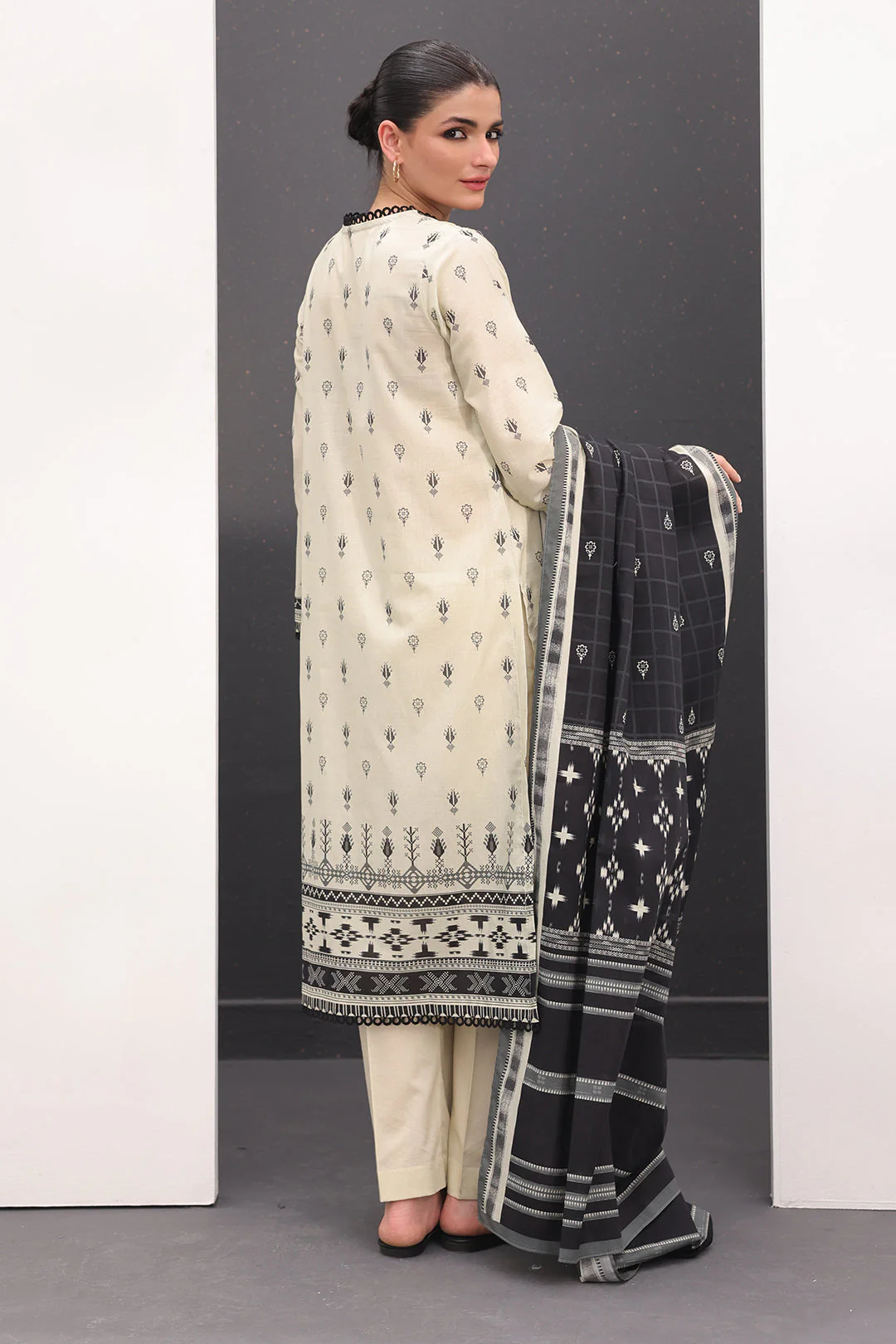 Shirt Shalwar Dupatta - 1520 - Image 5