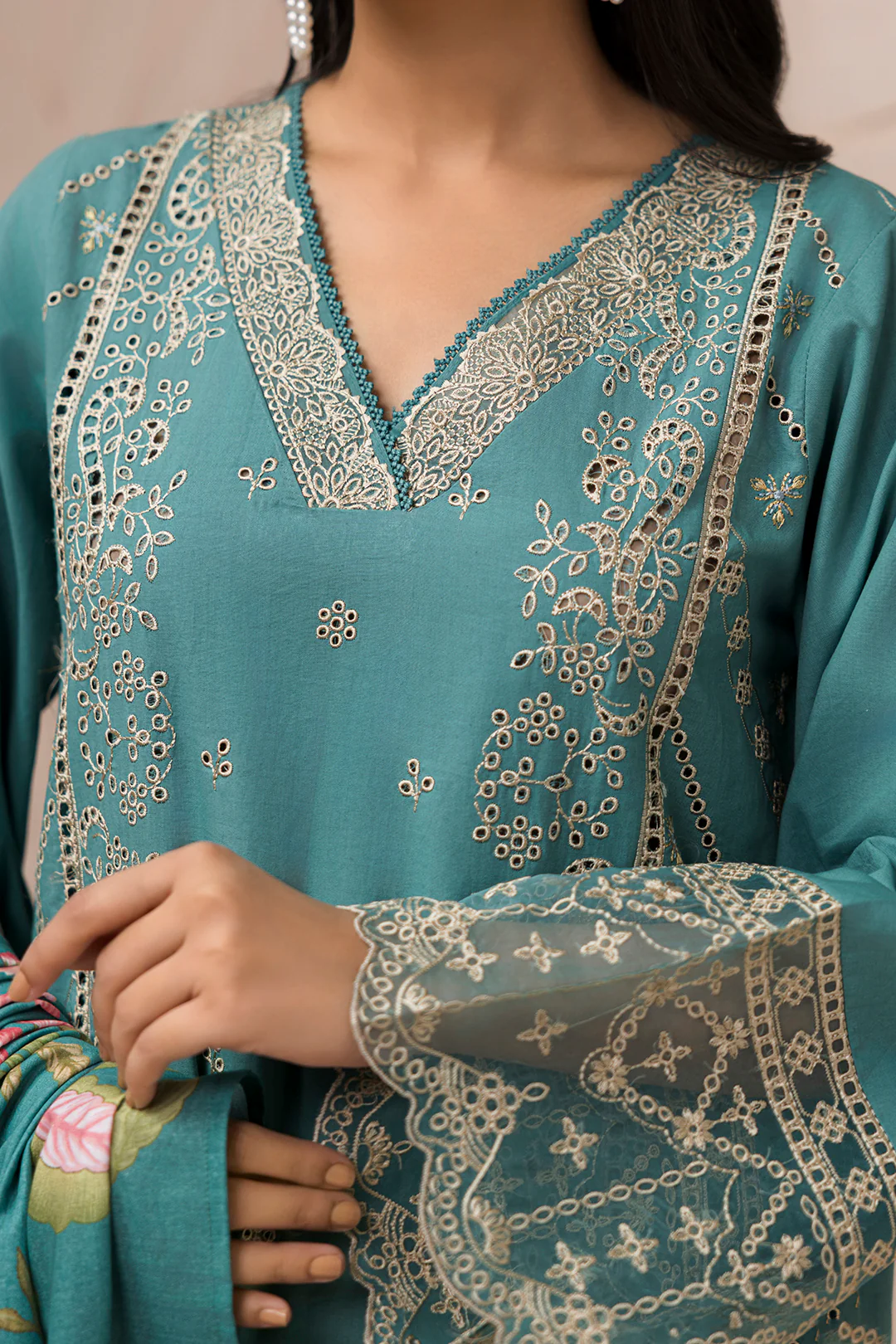 Embroidered Shirt Shalwar Dupatta - 0582 - Image 4