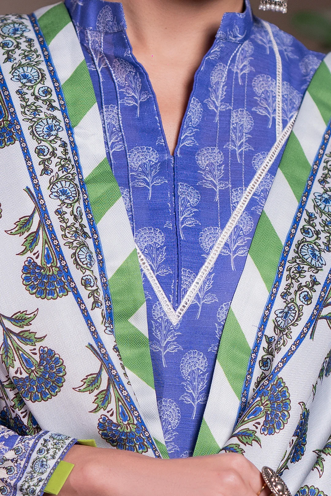 Embroidered Shirt Shalwar Dupatta - 0589 - Image 4