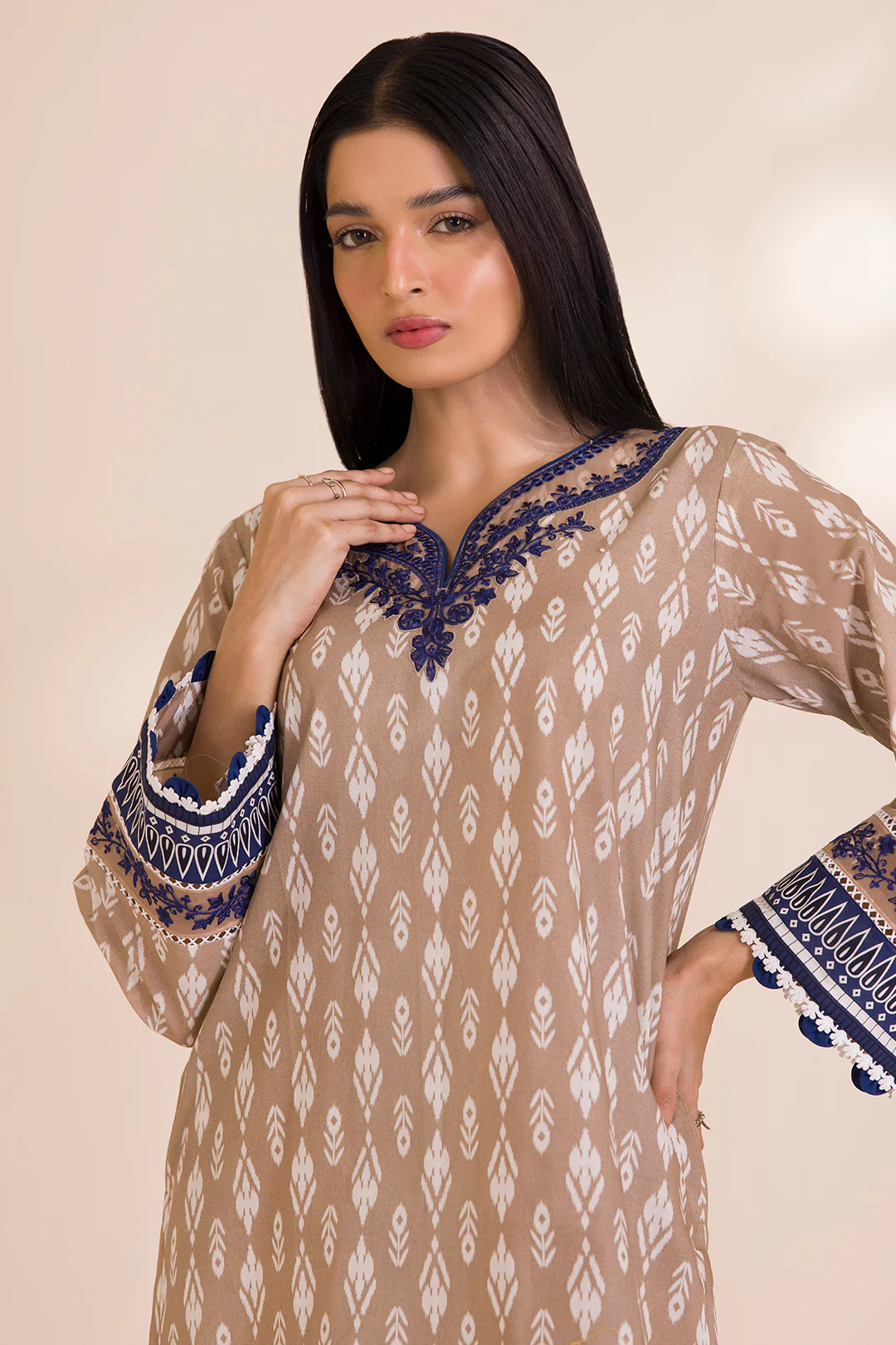 Embroidered Shirt Shalwar - 0016