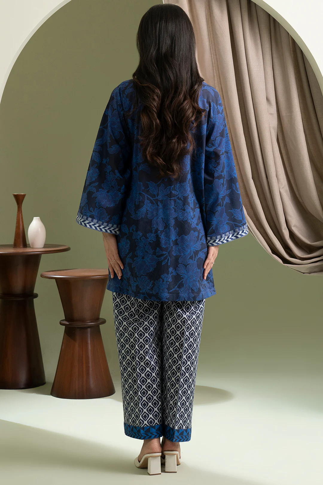 Embroidered Shirt Shalwar - 0550 - Image 9
