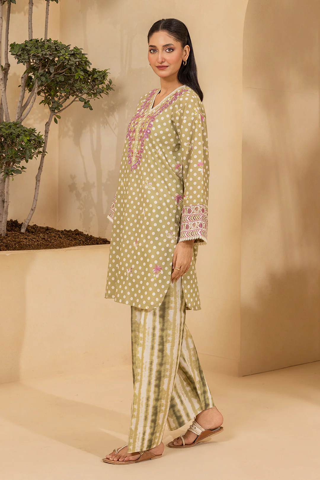 Embroidered Shirt Shalwar - 0472 - Image 4