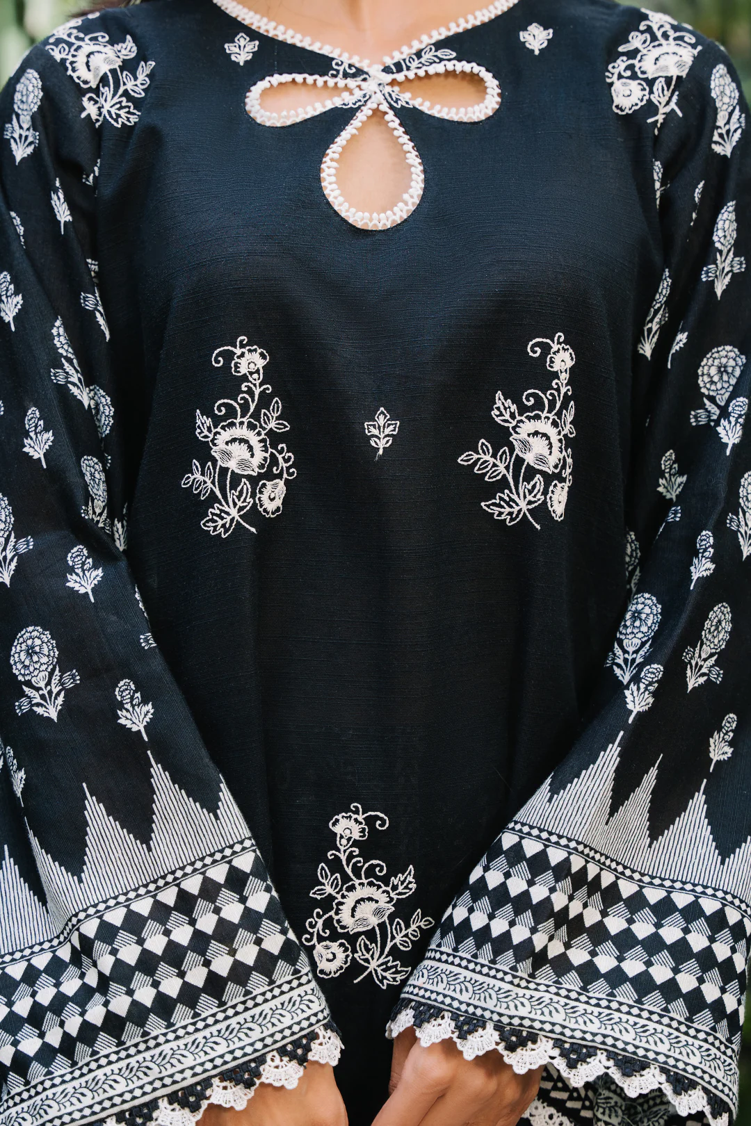 Embroidered Shirt Shalwar - 0268 - Image 4