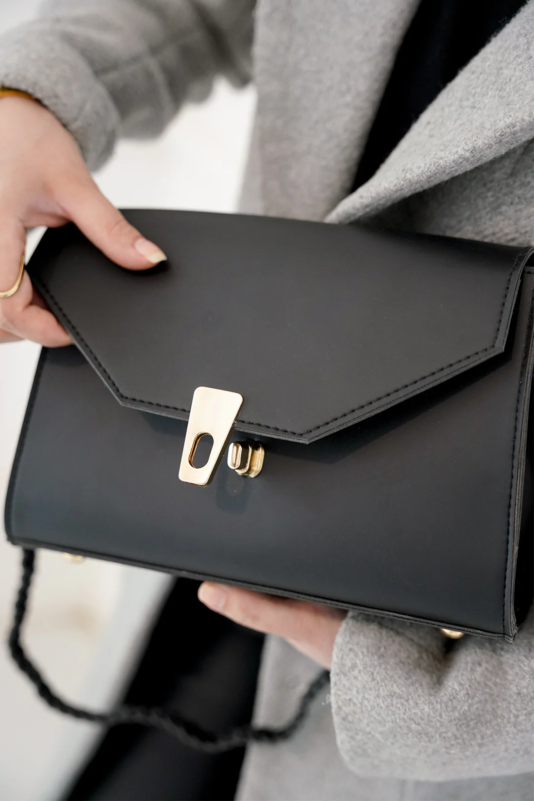 Shoulder Bag - E205 - Image 2