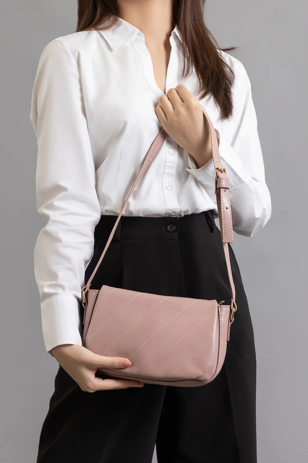 Shoulder Bags - E235 - Image 12
