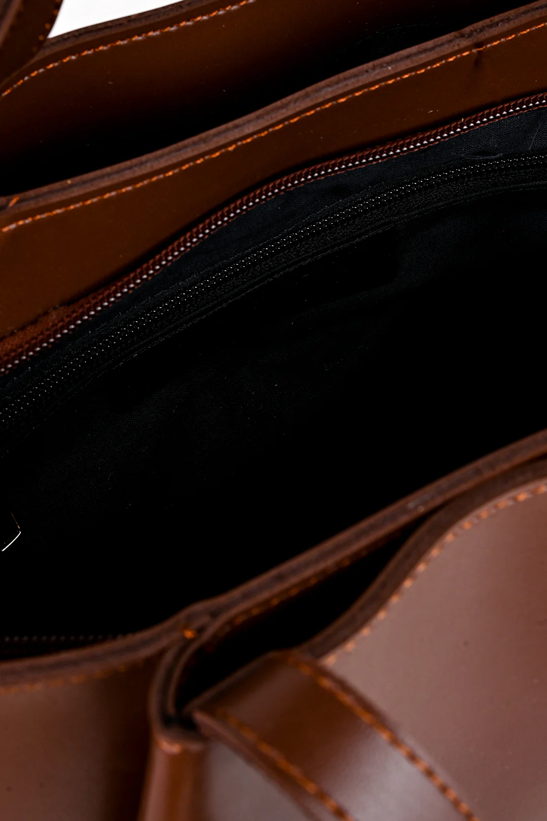 Shoulder Bags - E941 - Image 9