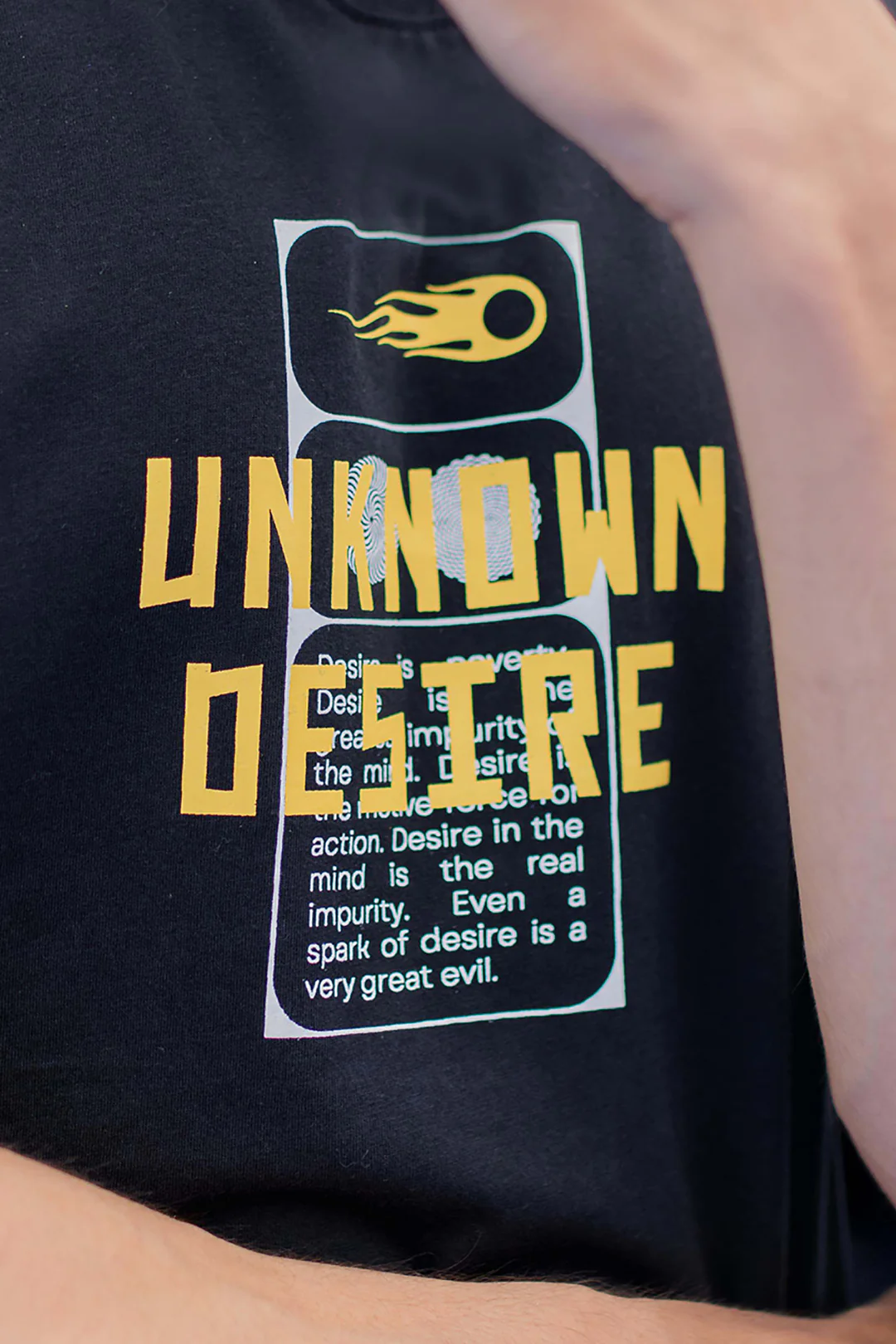 Graphic T-shirt - 0008 - Image 3