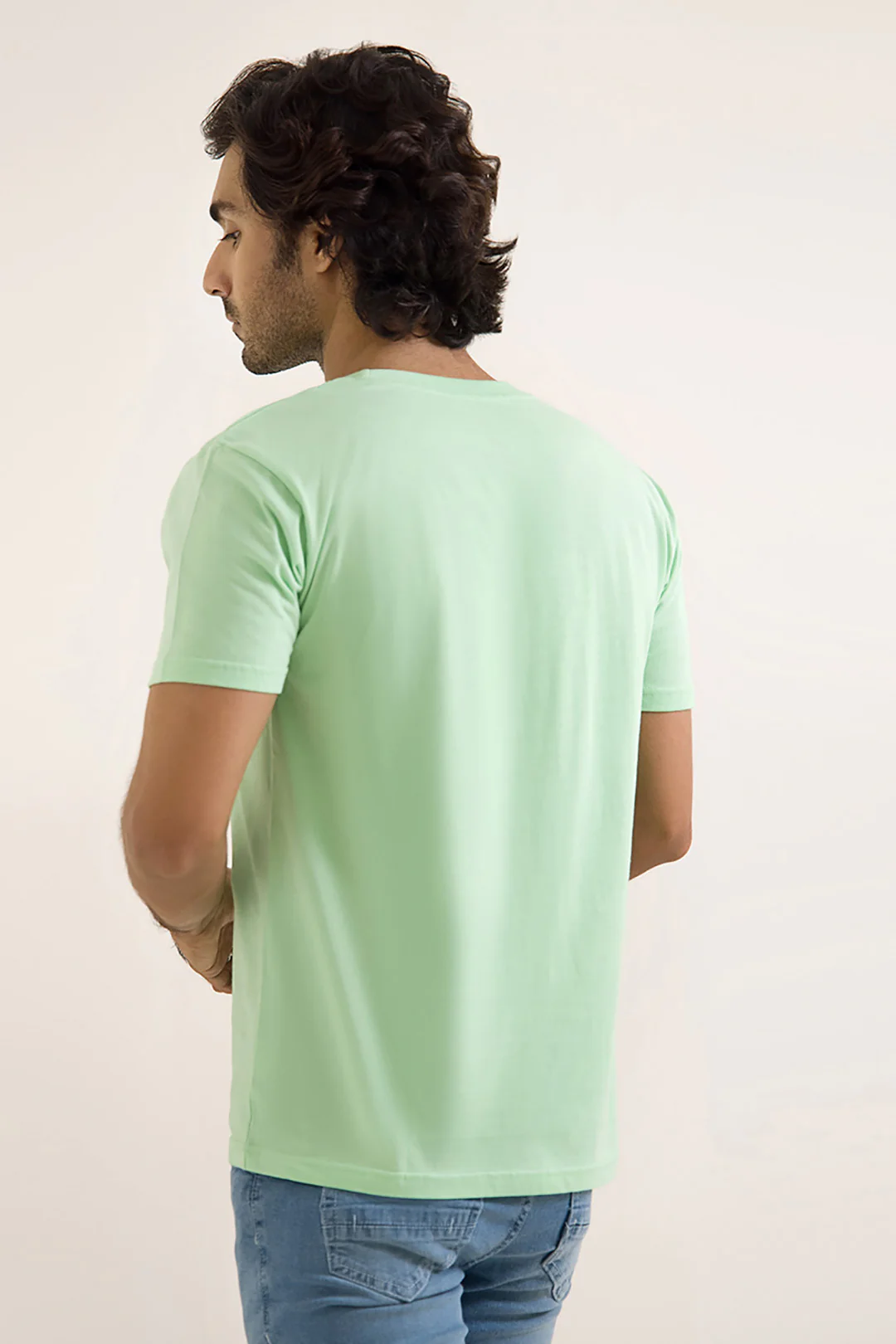 Graphic T-shirt - 0042 - Image 4