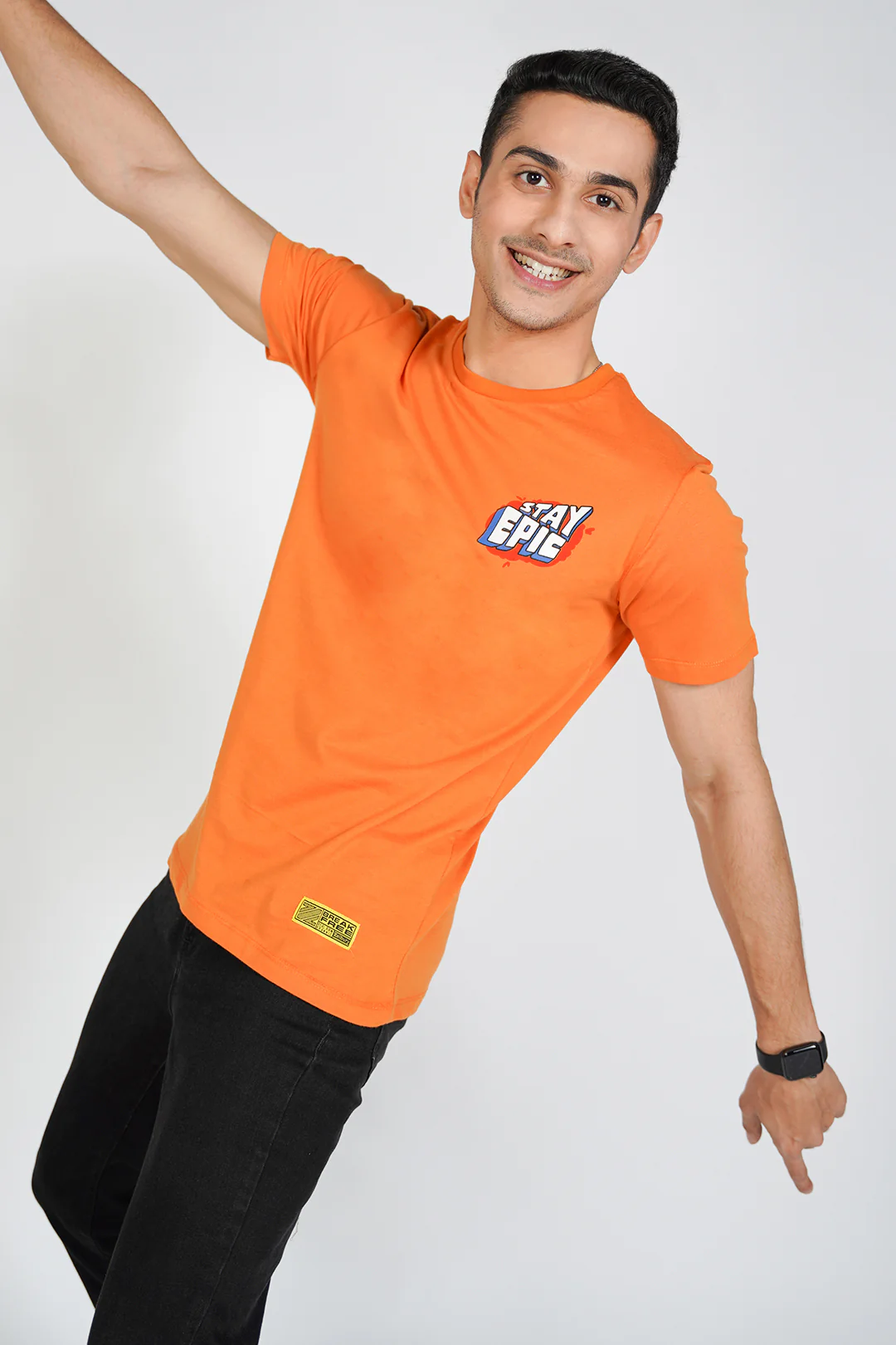 Graphic T-shirt - 2026 - Image 3