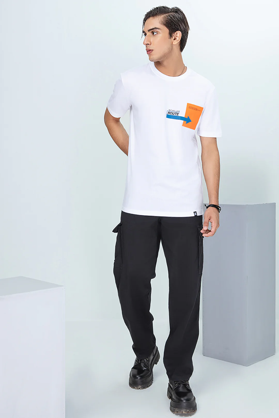 Graphic T-shirt - 2036 - Image 3