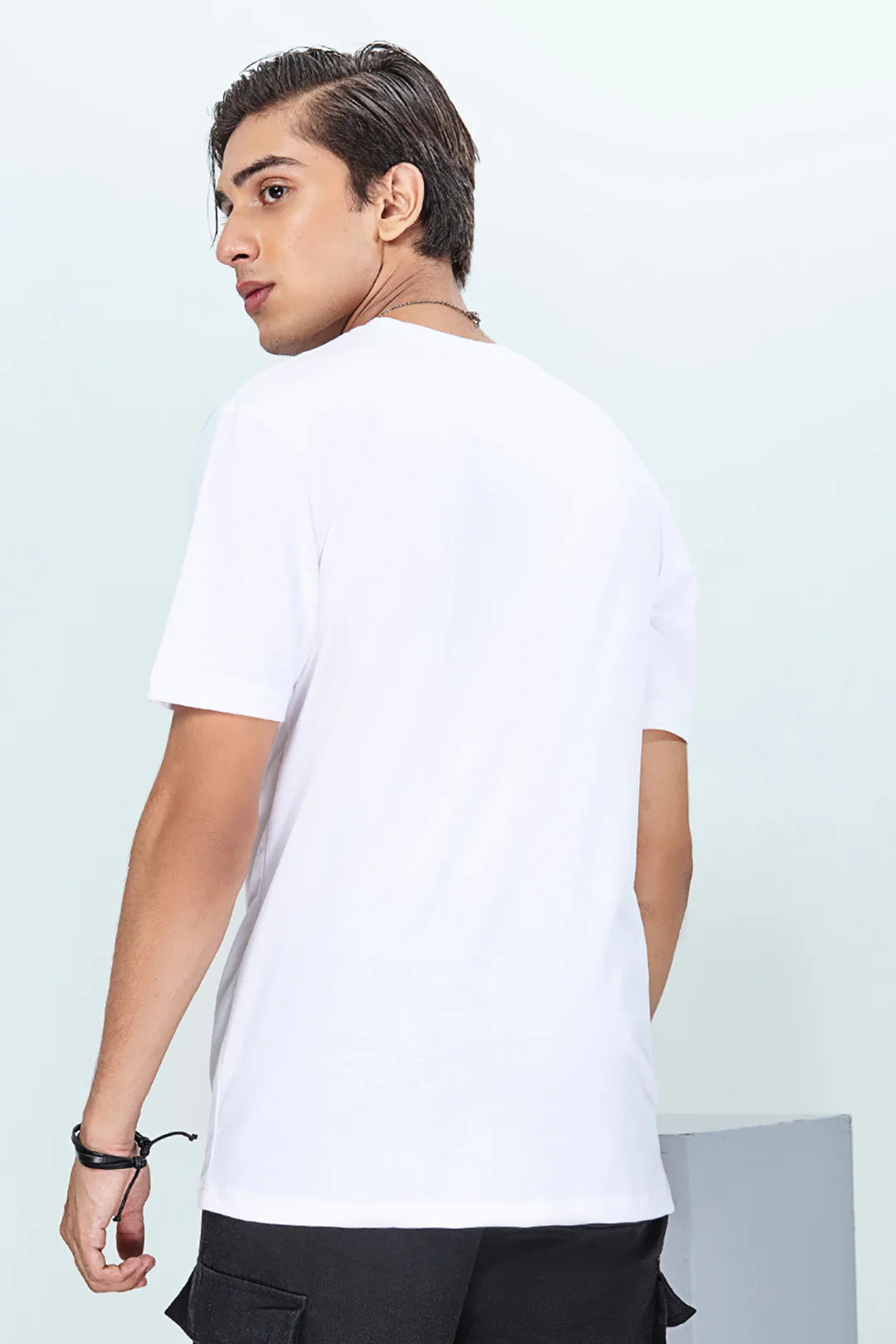 Graphic T-shirt - 2036 - Image 5